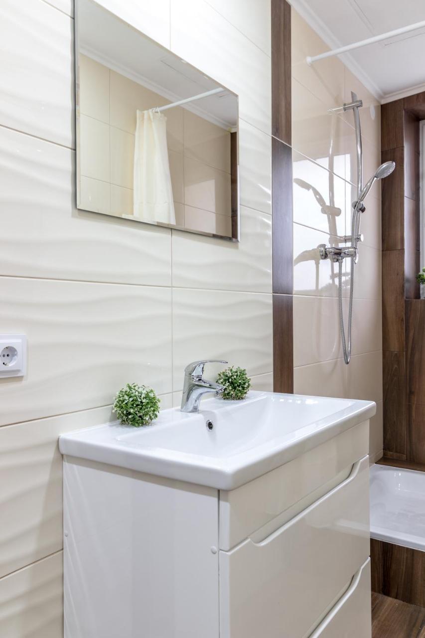City Center Vip Studio Apartment Lemberg Exterior foto